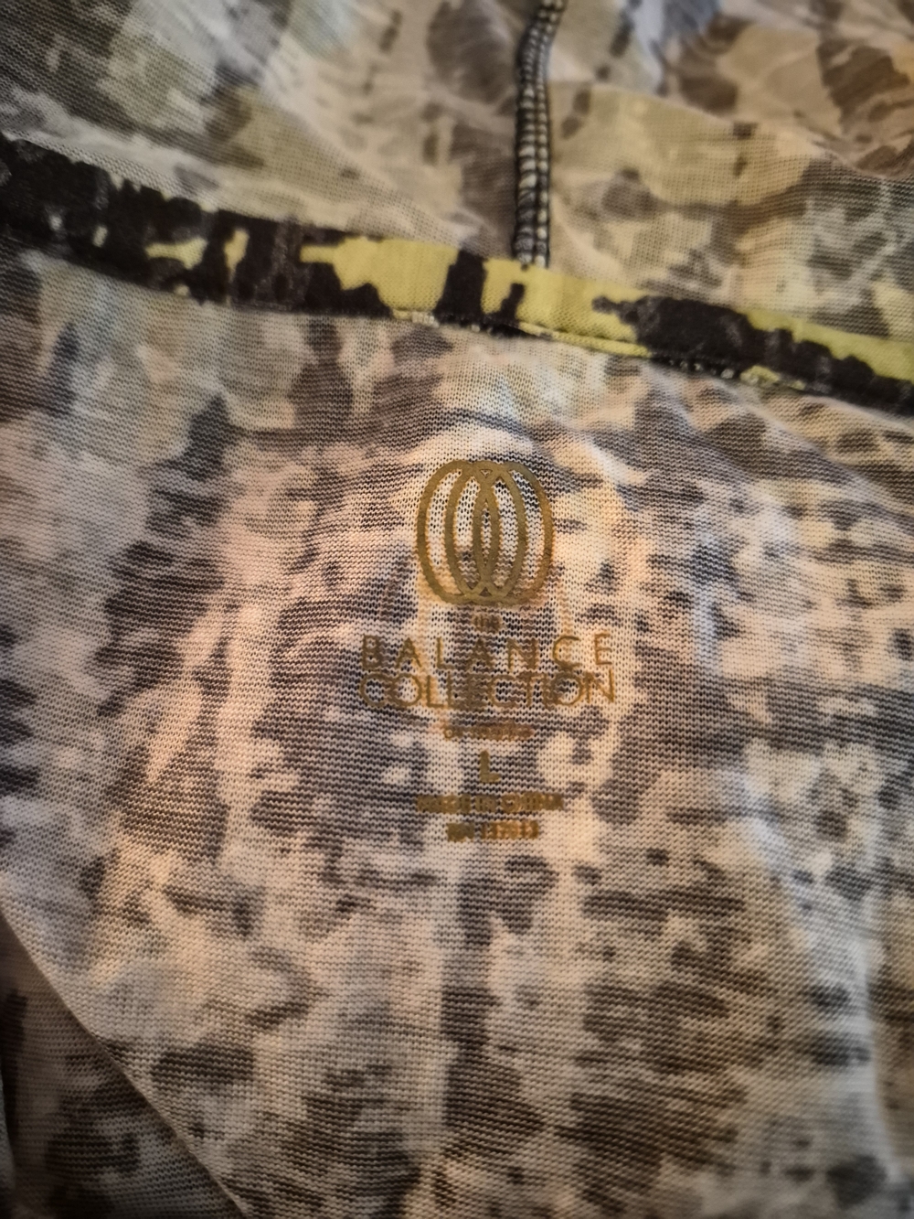 The Balance Collection By Marika Hoodie Size Large - Picture 3 of 3
